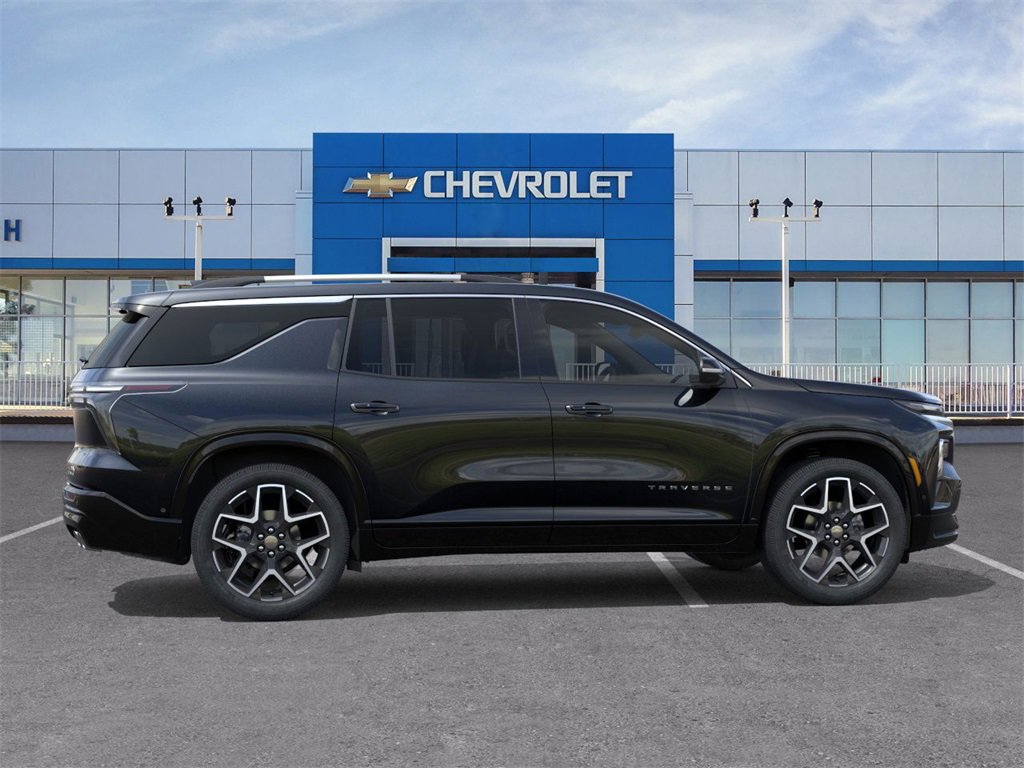 2025 Chevrolet Traverse High Country photo 2