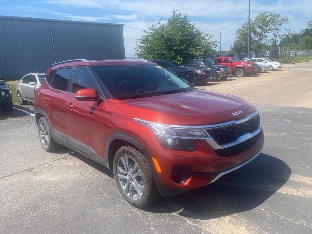 Used 2023 Kia Seltos S with VIN KNDEU2AA9P7457551 for sale in Kansas City