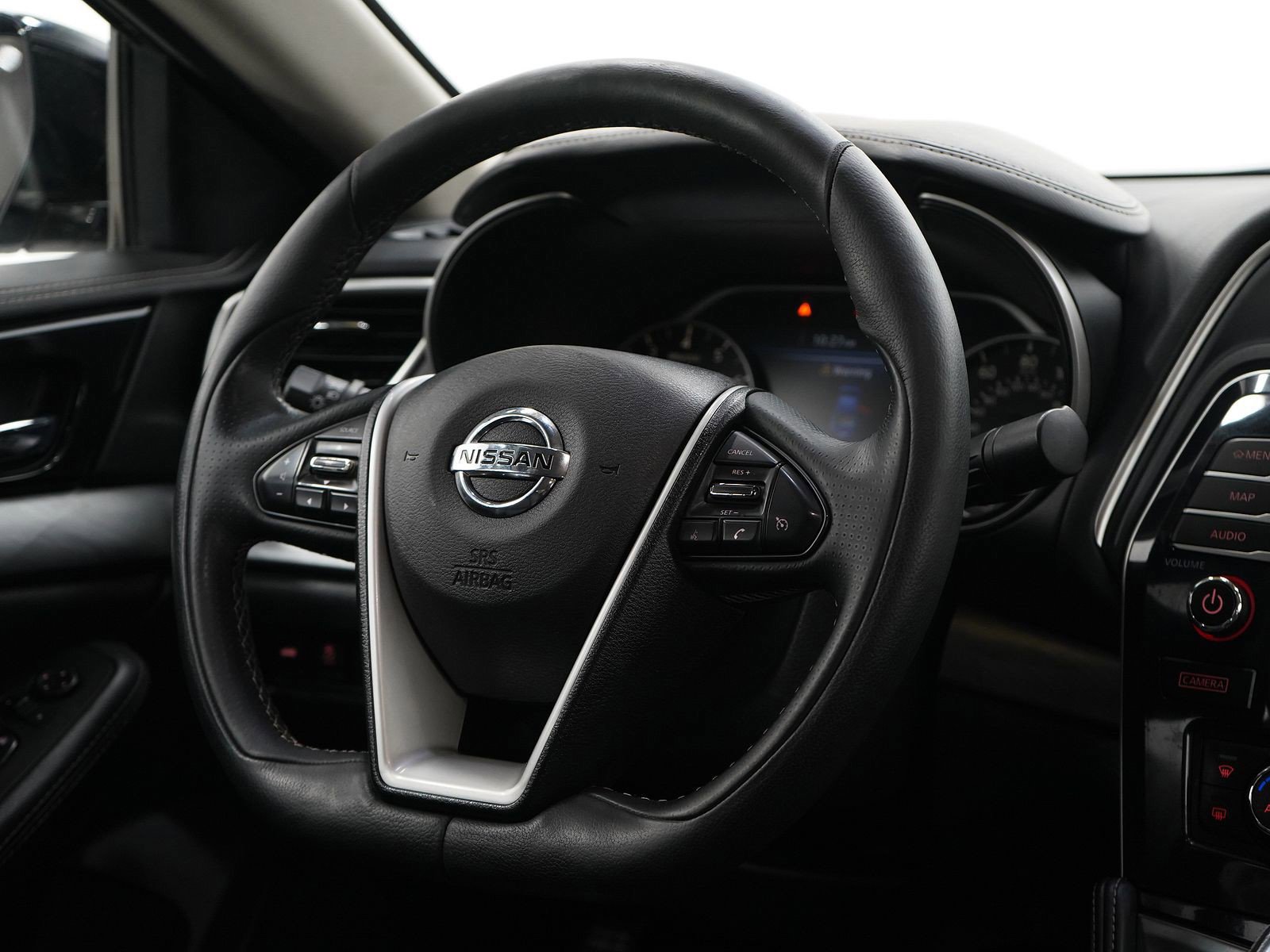 2017 Nissan Maxima SV photo 13