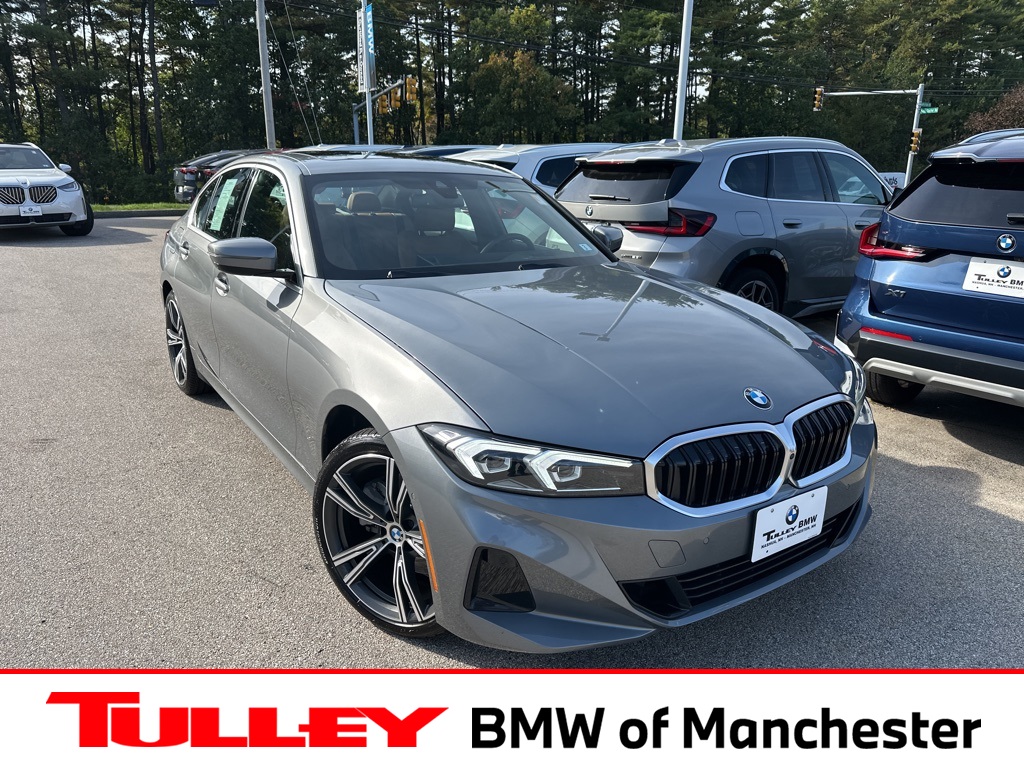 2024 BMW 3 Series 330i's photo