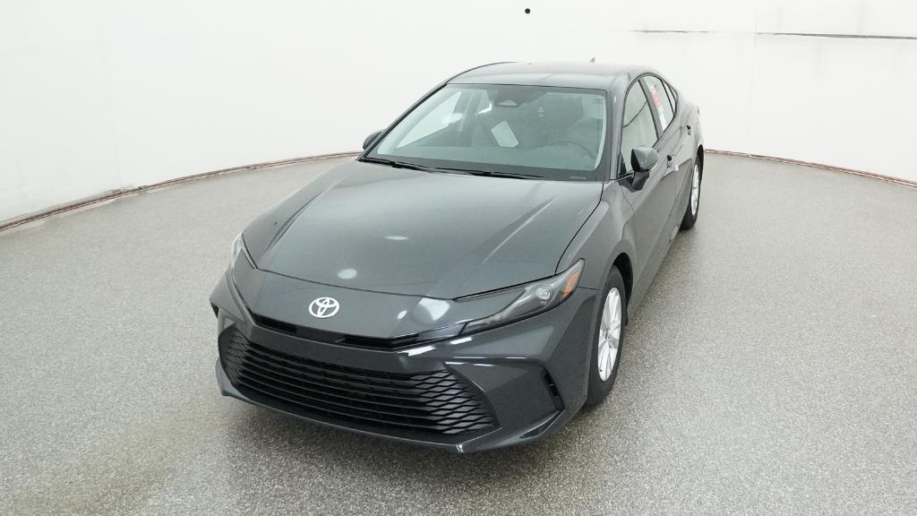 2026 Toyota Camry LE photo 5