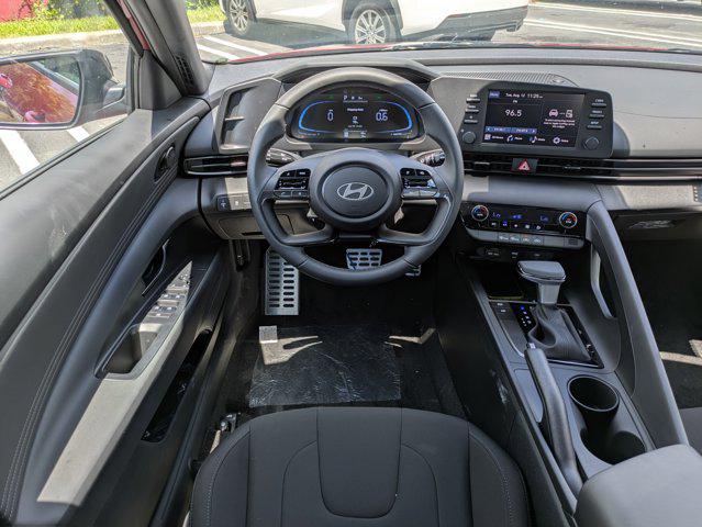 2025 Hyundai Elantra SEL Sport photo 15