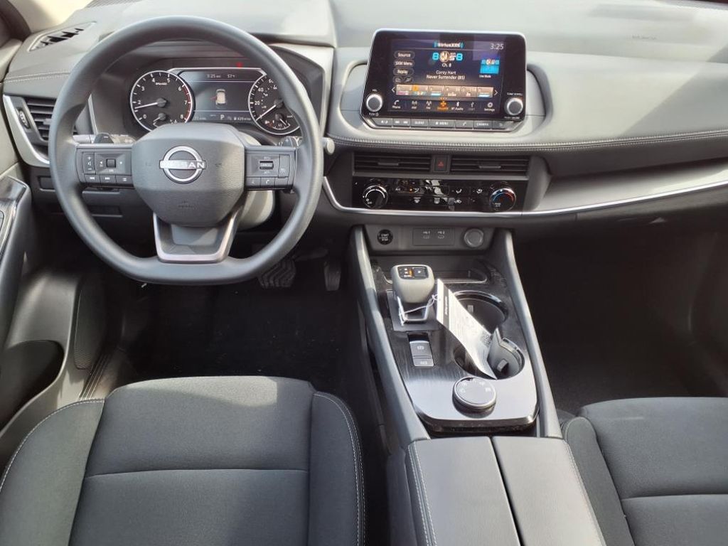 2025 Nissan Rogue S photo 2