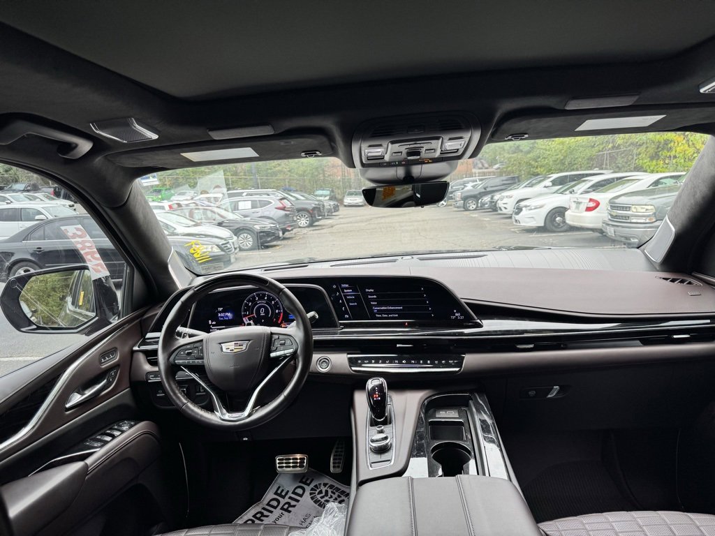 2024 Cadillac Escalade V-Series photo 8