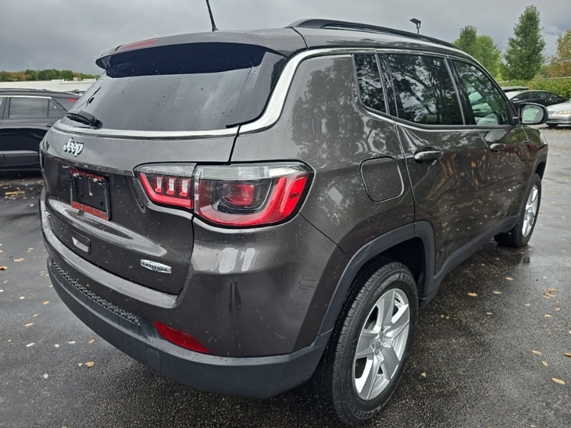 2022 Jeep Compass Latitude photo 5