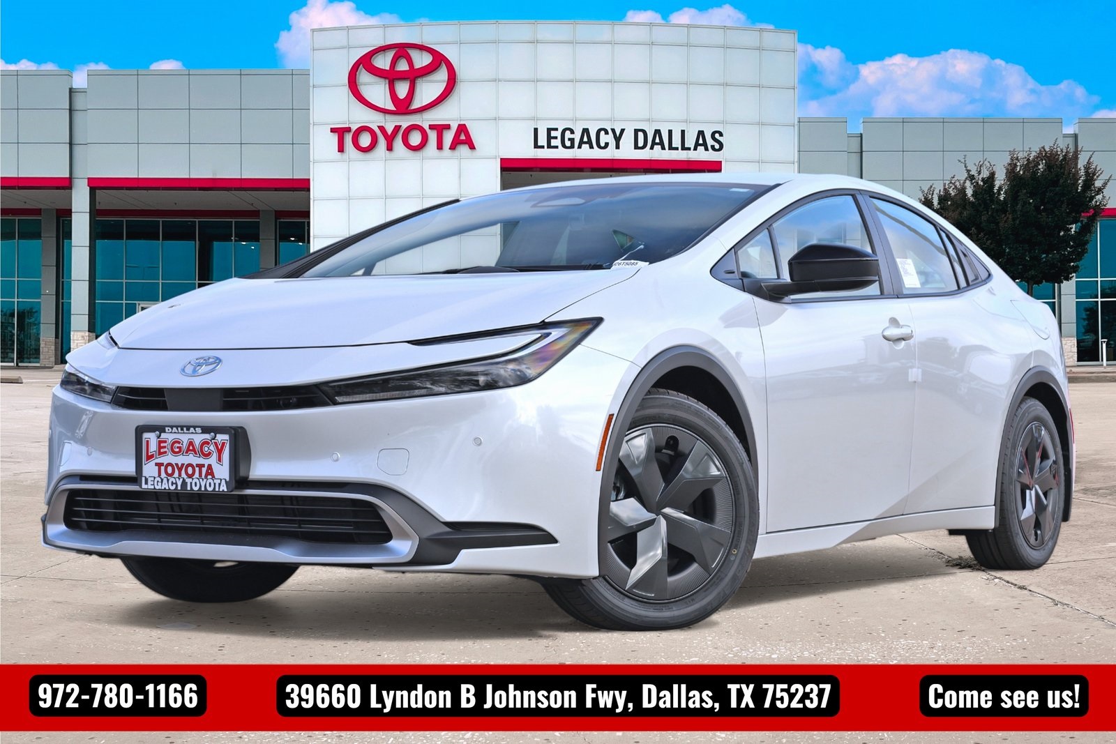 2026 Toyota Prius SE's photo