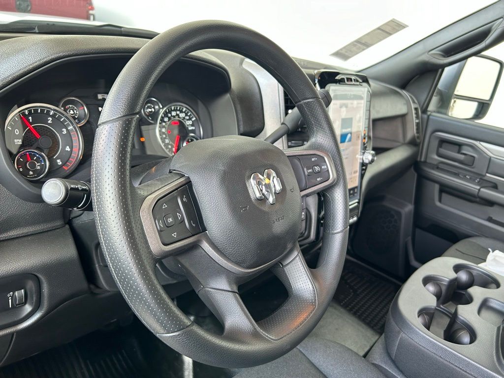 2024 Ram 3500 Tradesman photo 19