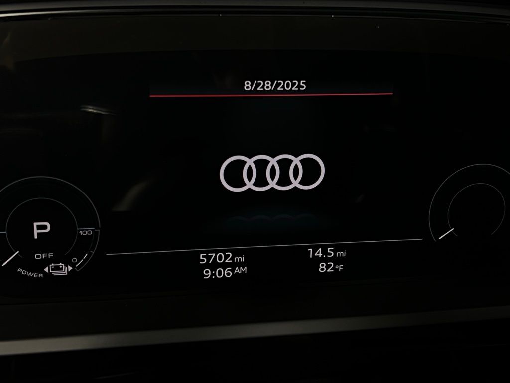 2023 Audi e-tron Premium Plus photo 4