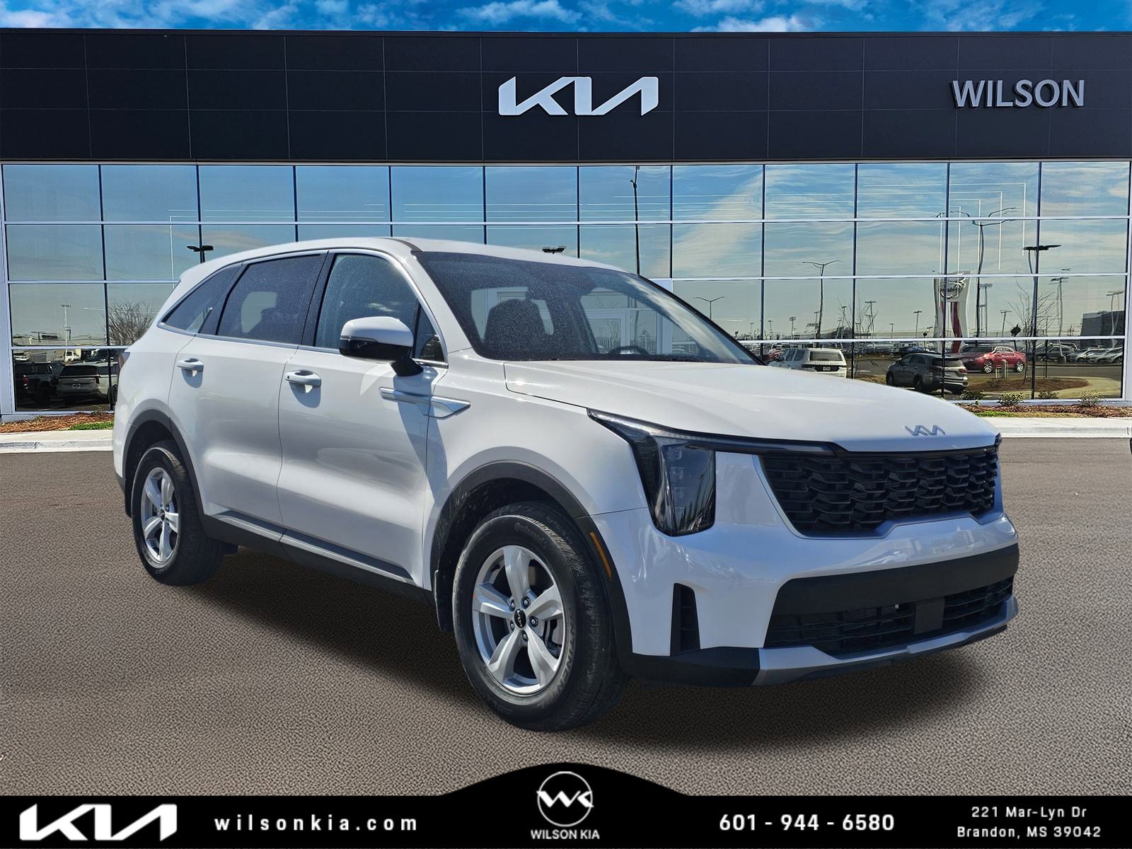 2025 Kia Sorento LX's photo