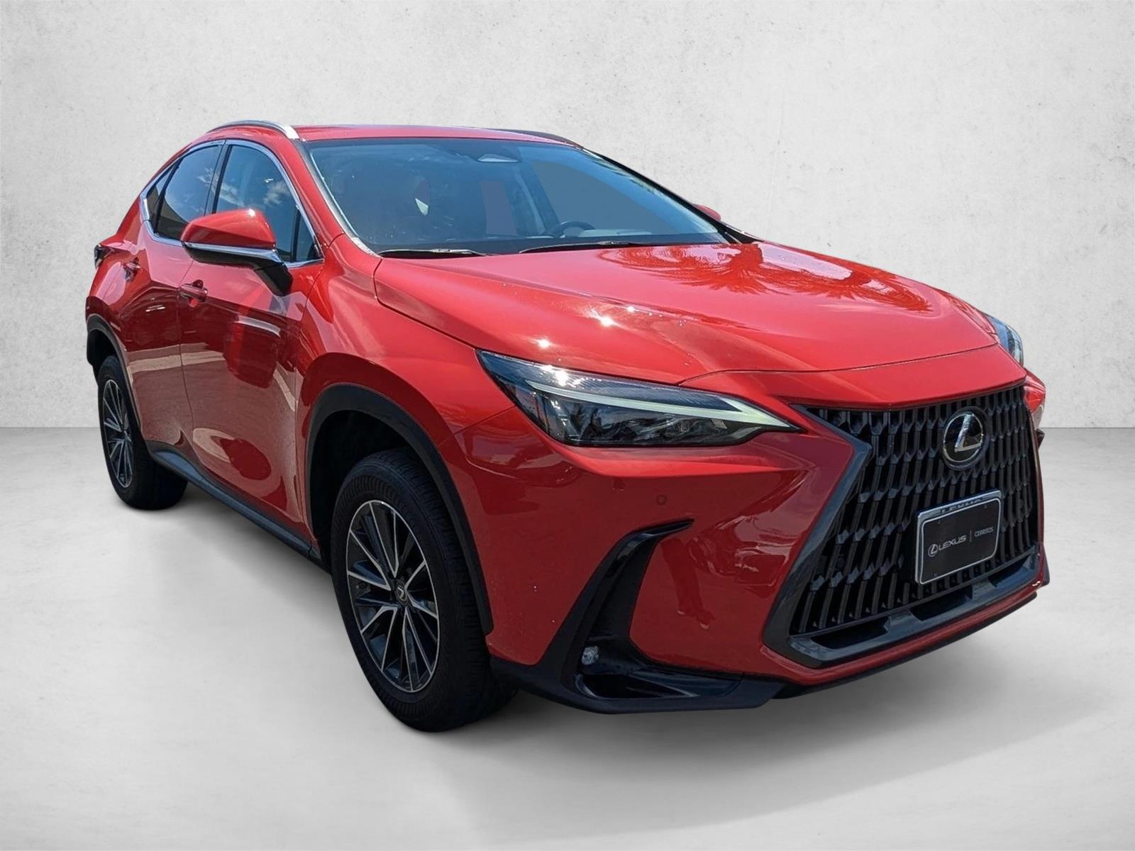 2022 Lexus NX 350h Premium photo 3