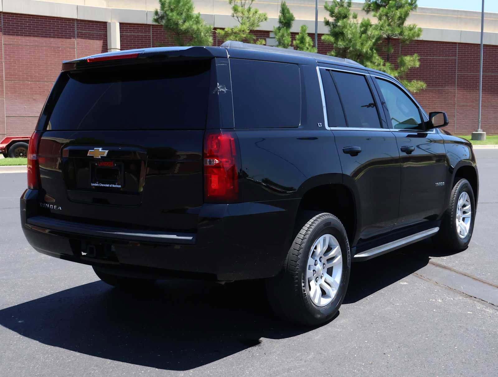 2019 Chevrolet Tahoe LT photo 25