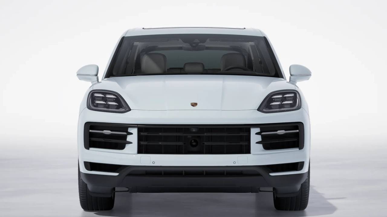 2026 Porsche Cayenne photo 8
