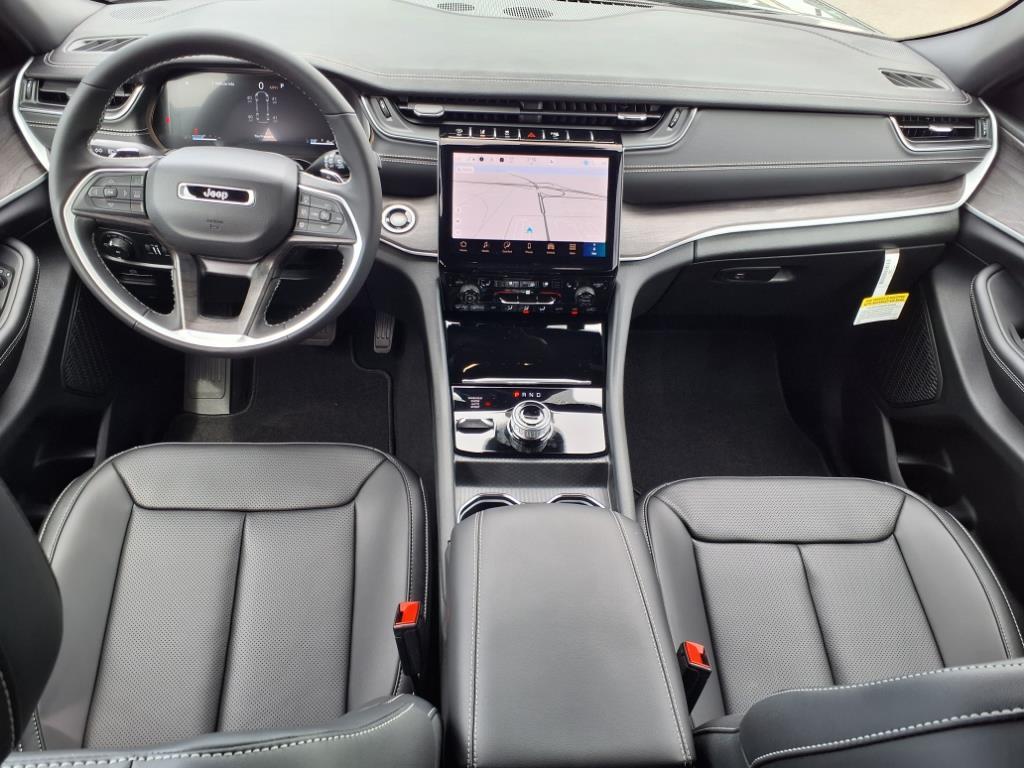 2025 Jeep Grand Cherokee Limited photo 20