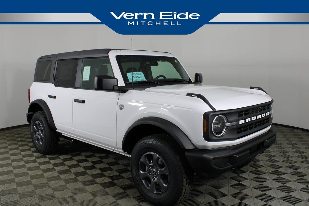 2025 Ford Bronco 4-Door Big Bend's photo