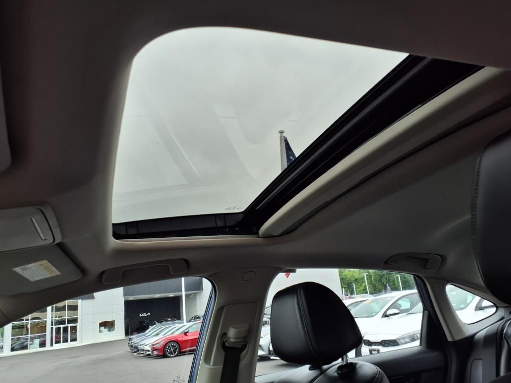 2023 Toyota RAV4 LE photo 20
