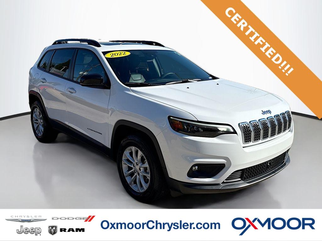 2022 Jeep Cherokee Latitude Lux's photo