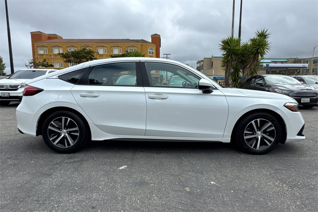 2024 Honda Civic LX Hatchback photo 3