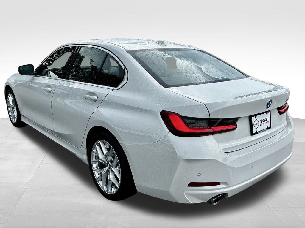 2025 Bmw 330i photo 3