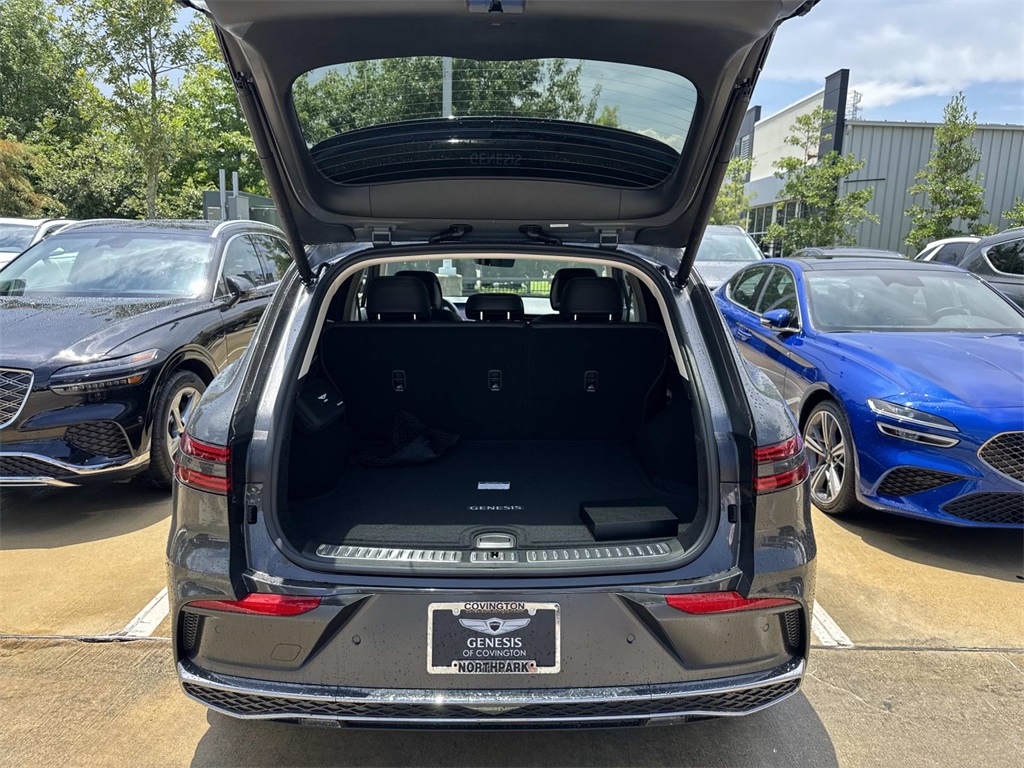 2026 Genesis GV70 2.5T Advanced photo 4