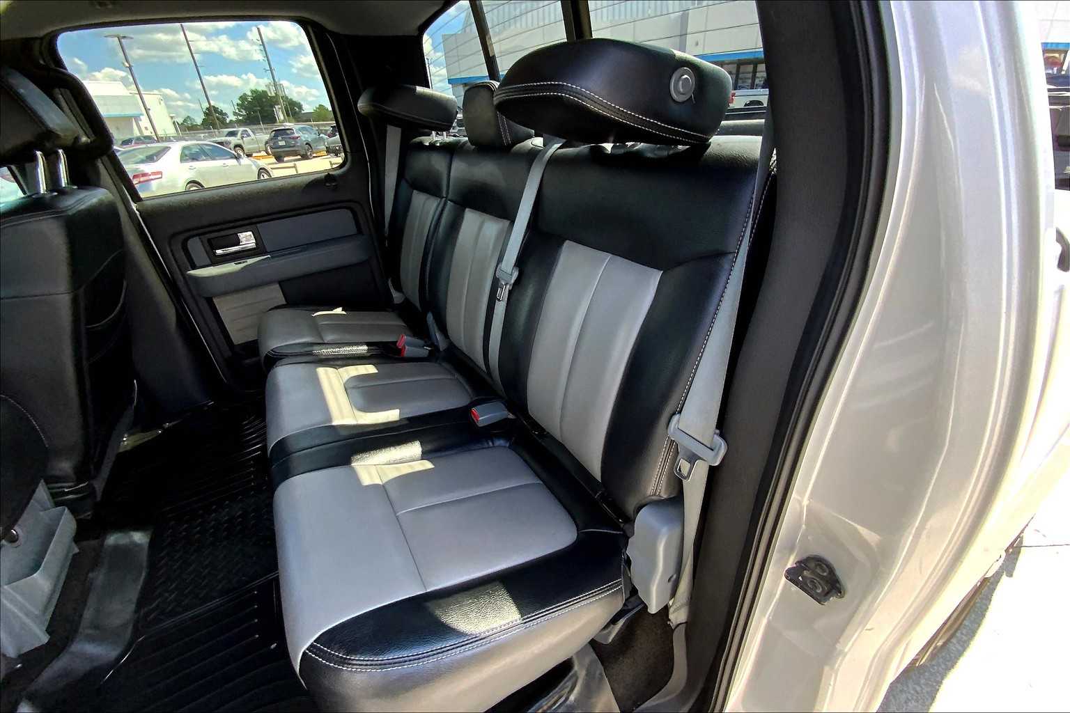 2013 Ford F-150 XLT photo 18
