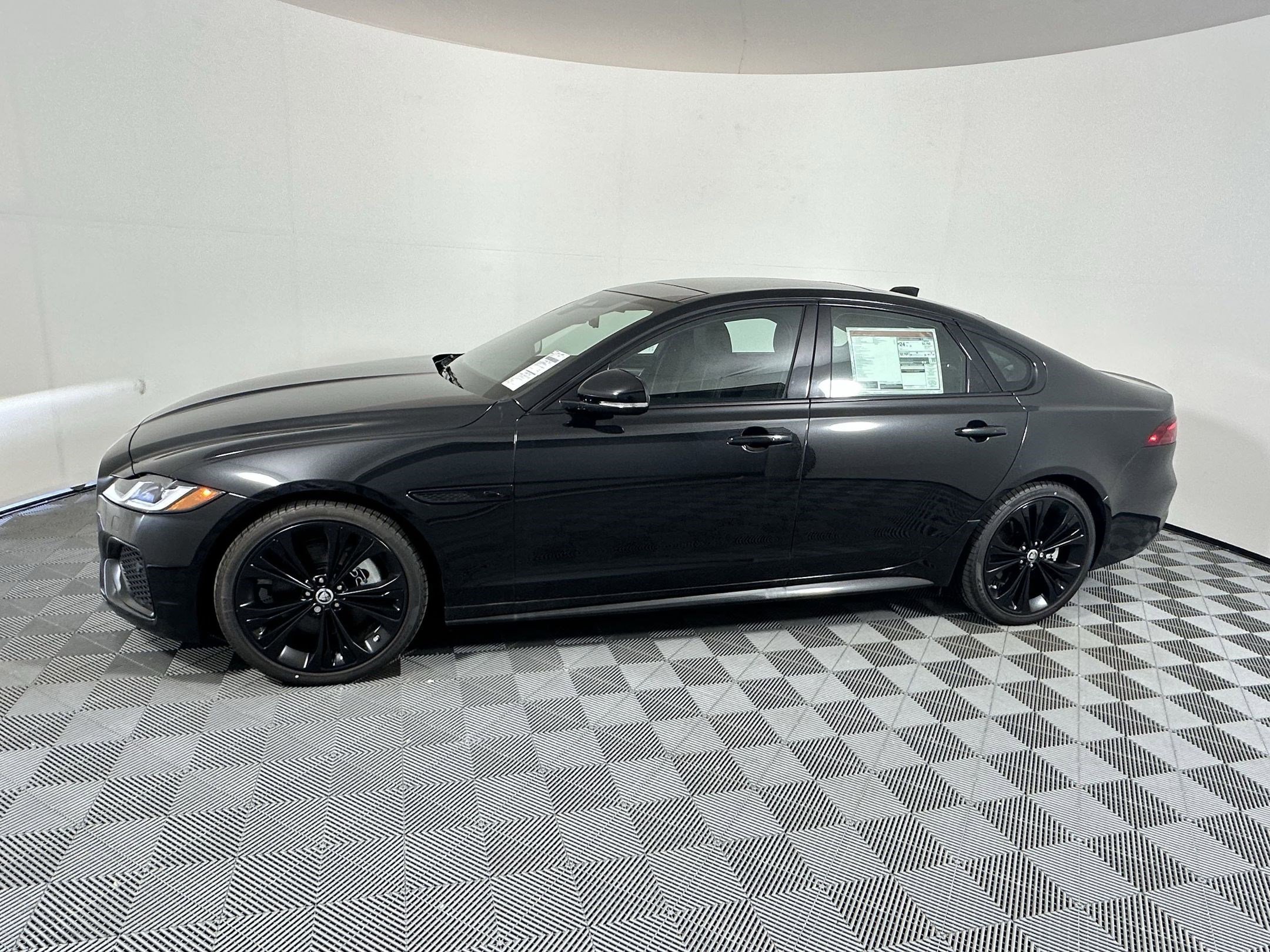 2024 Jaguar XF P300 R-Dynamic SE photo 2