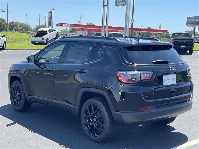 2025 Jeep Compass Latitude photo 5