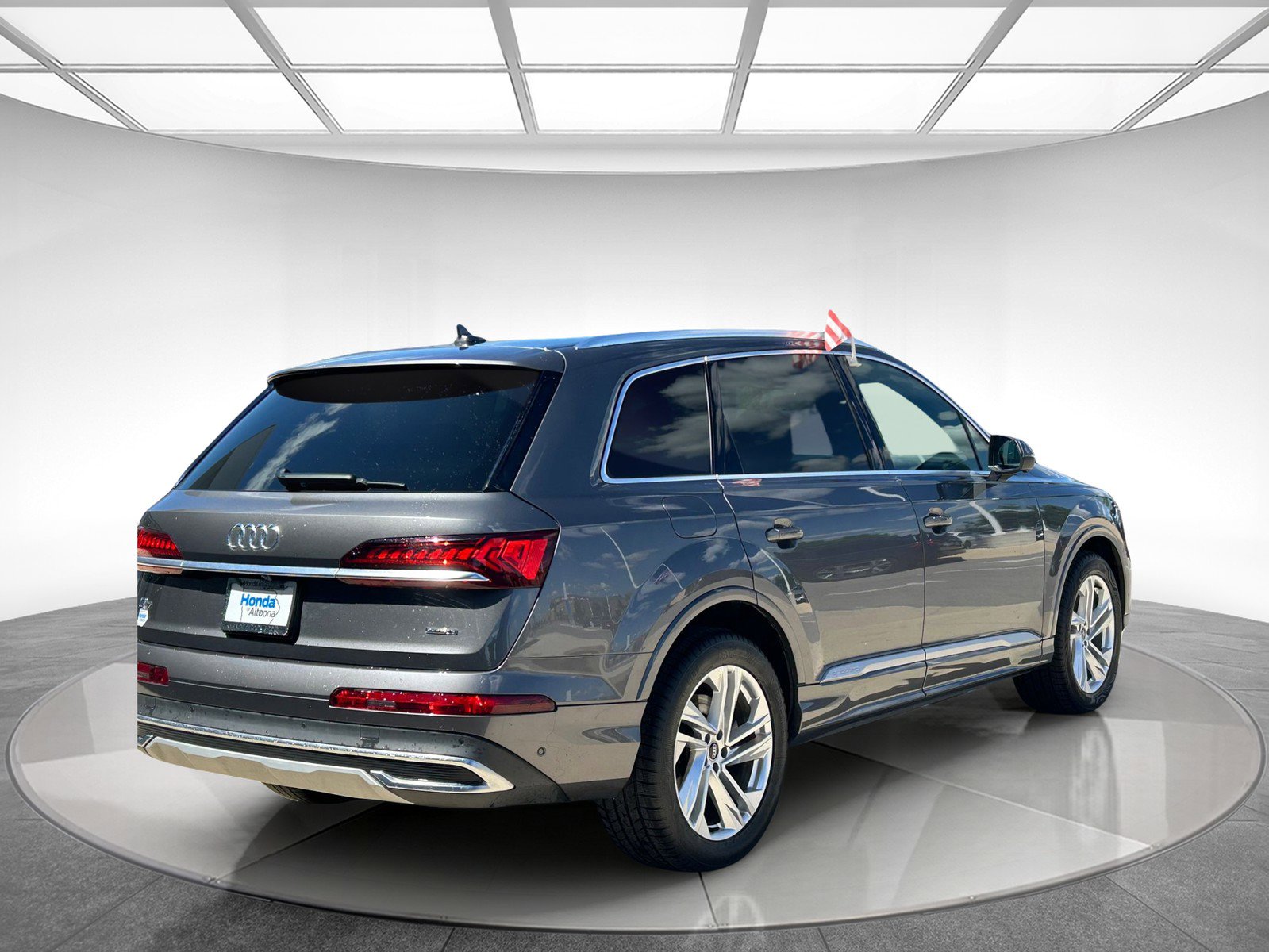 2021 Audi Q7 Premium Plus photo 4