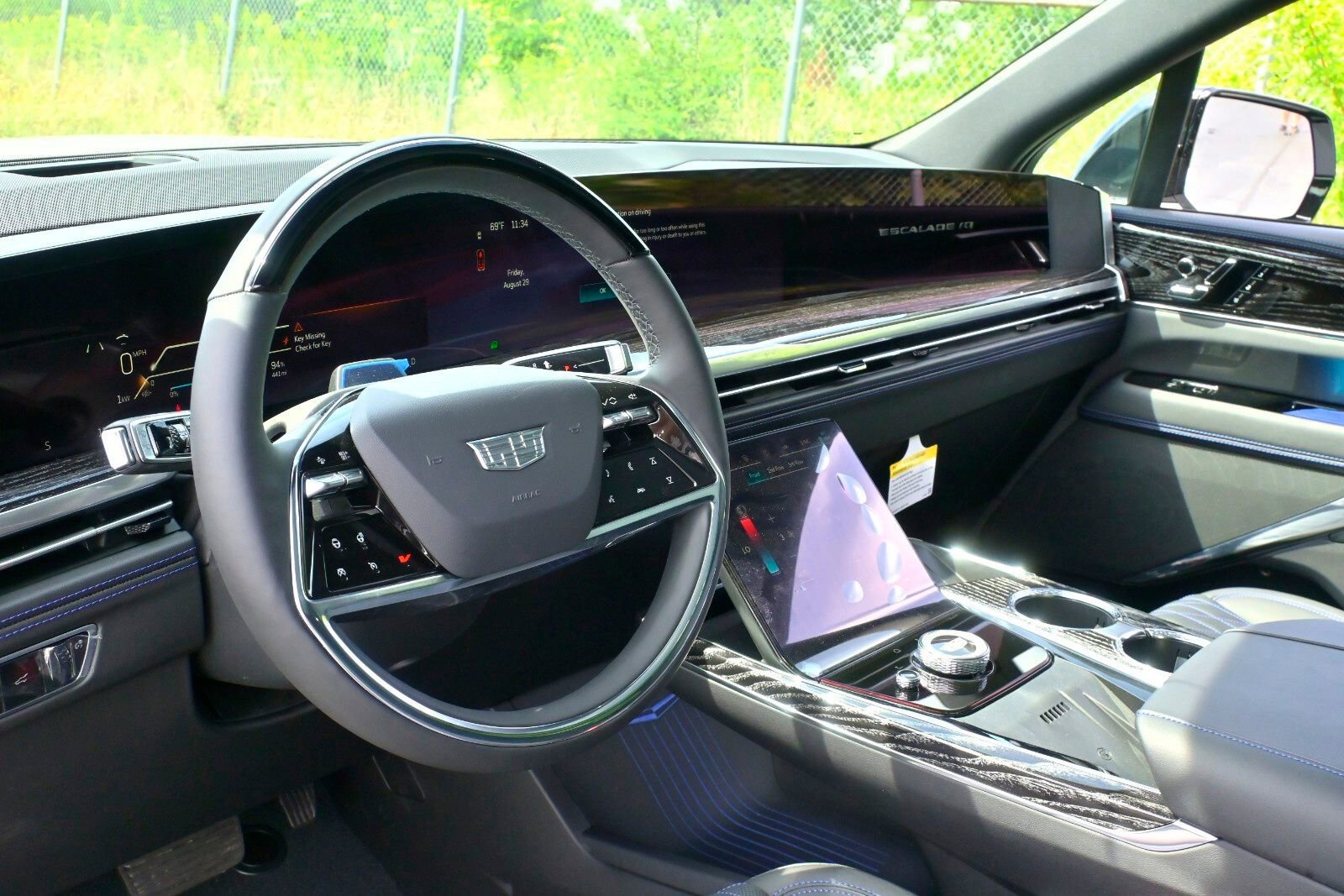 2025 Cadillac Escalade IQ Sport photo 26
