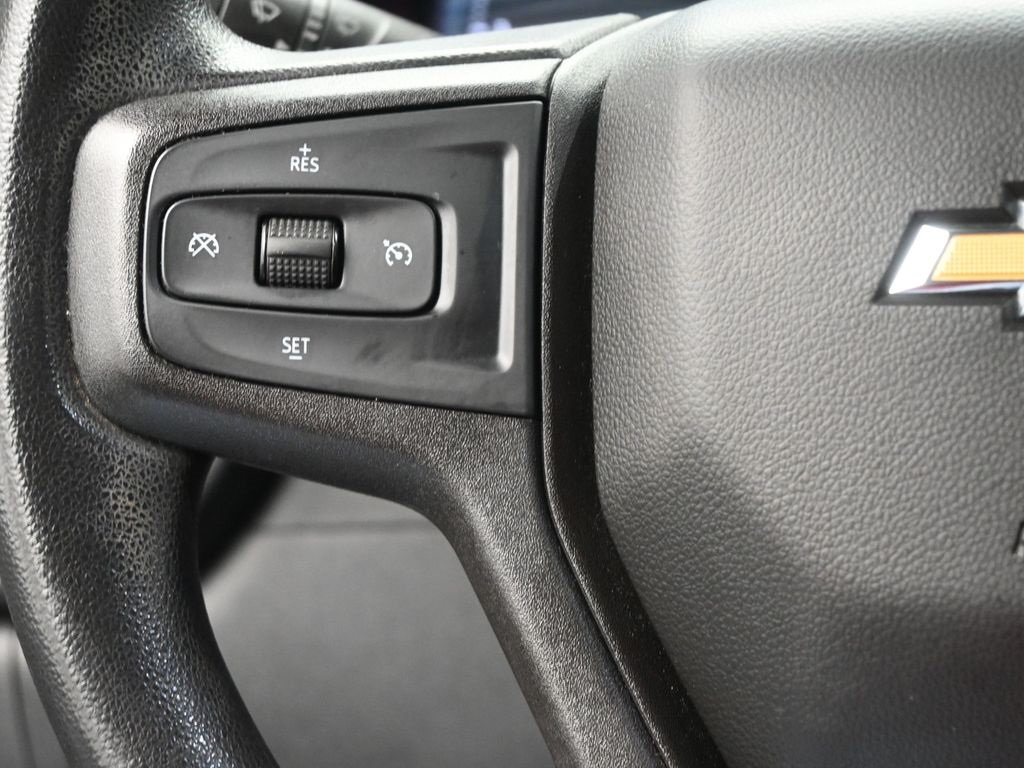 2020 Chevrolet Silverado 1500 Custom photo 24