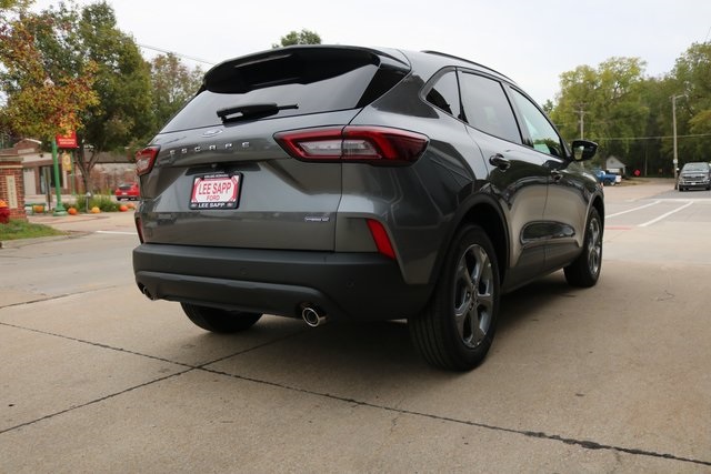 2025 Ford Escape Hybrid ST-Line Select photo 13