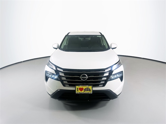 2026 Nissan Rogue SV photo 2