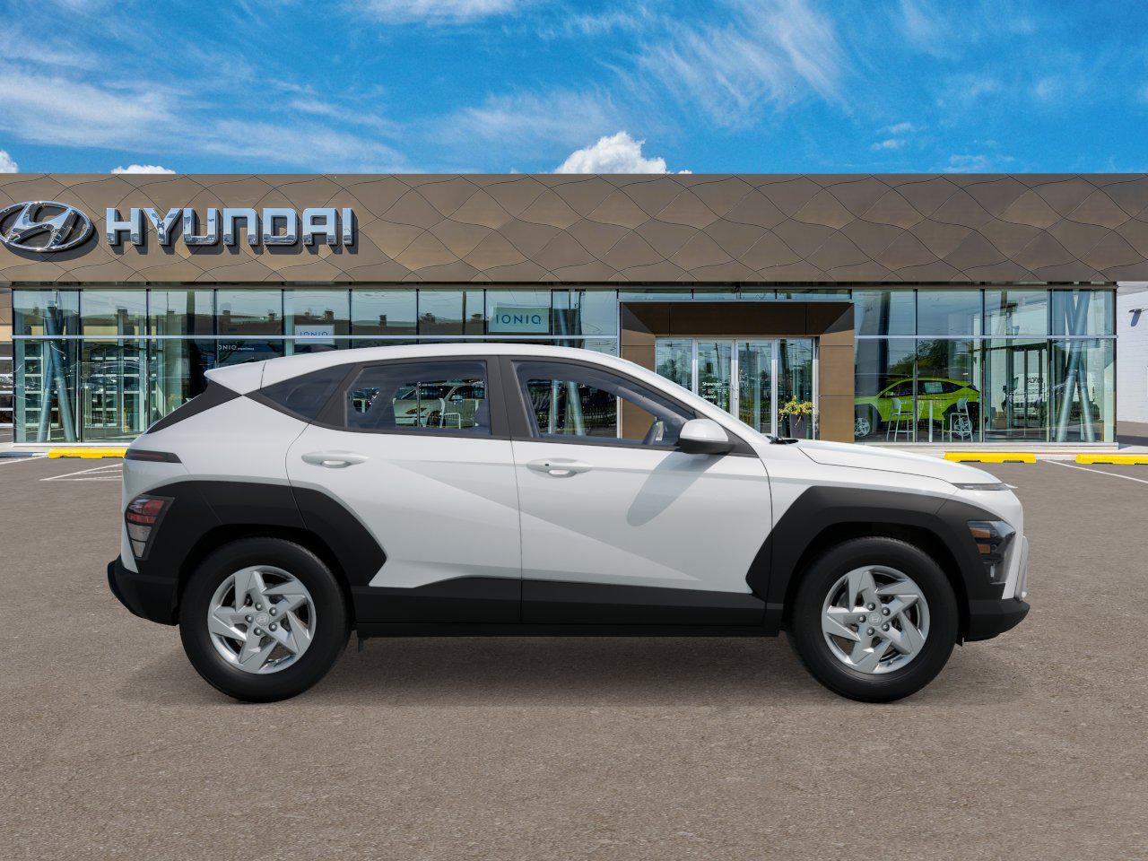2026 Hyundai Kona SE photo 5