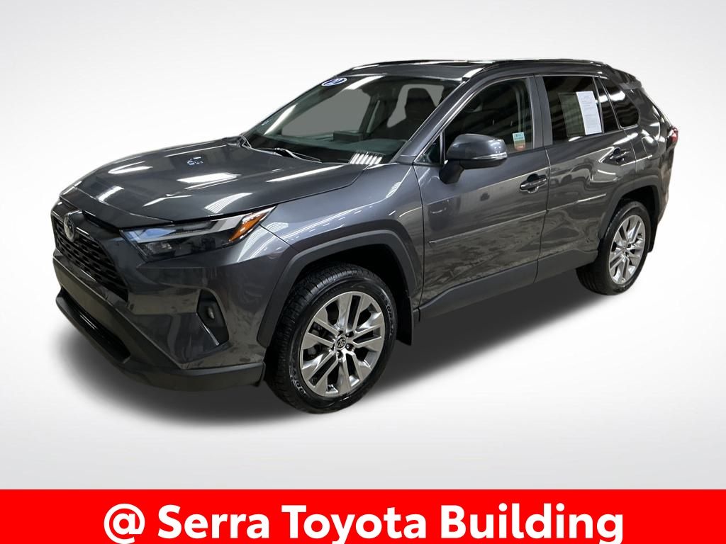 2022 Toyota RAV4 XLE Premium's photo