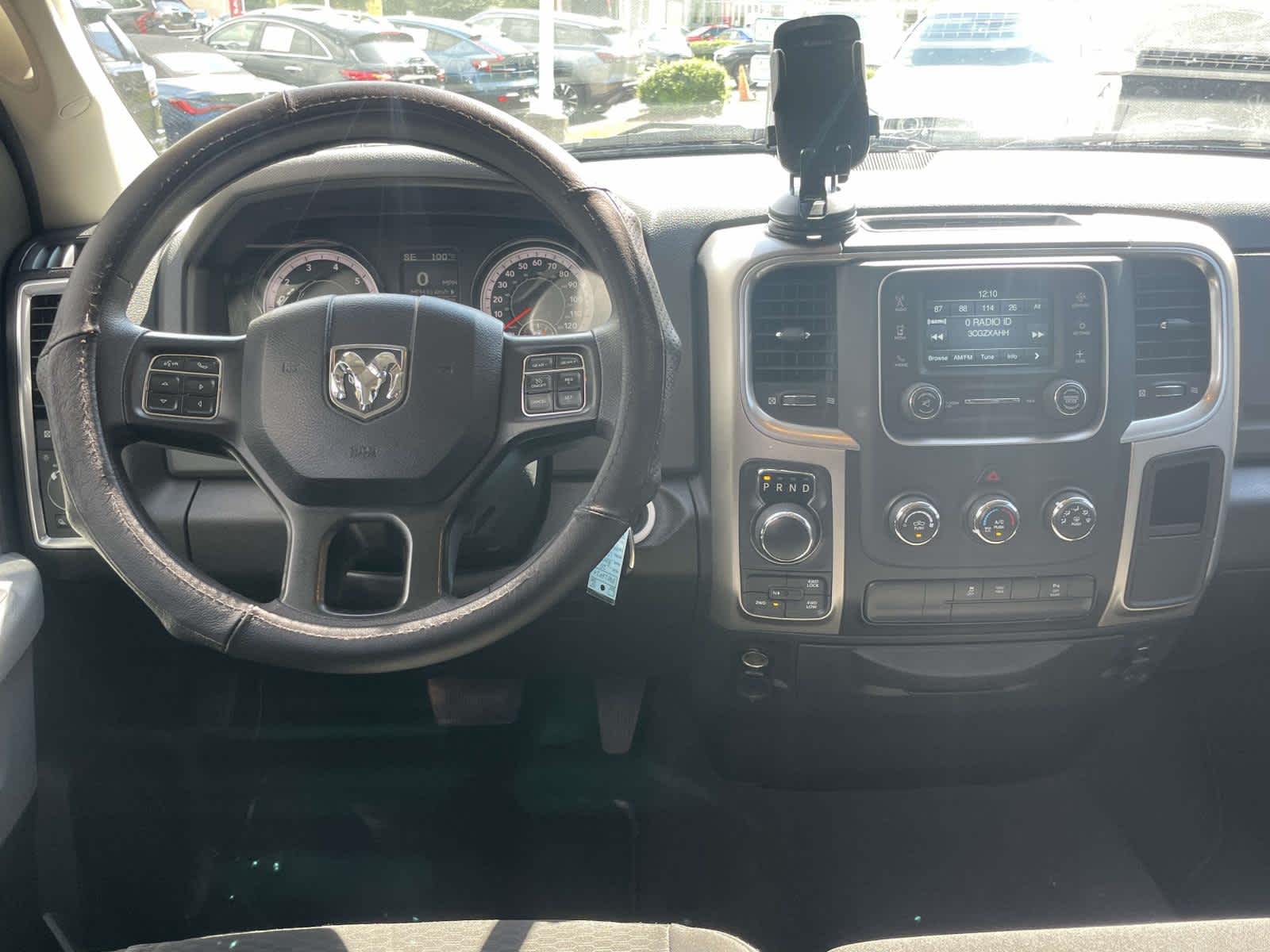 2020 Ram 1500 Classic Warlock photo 18