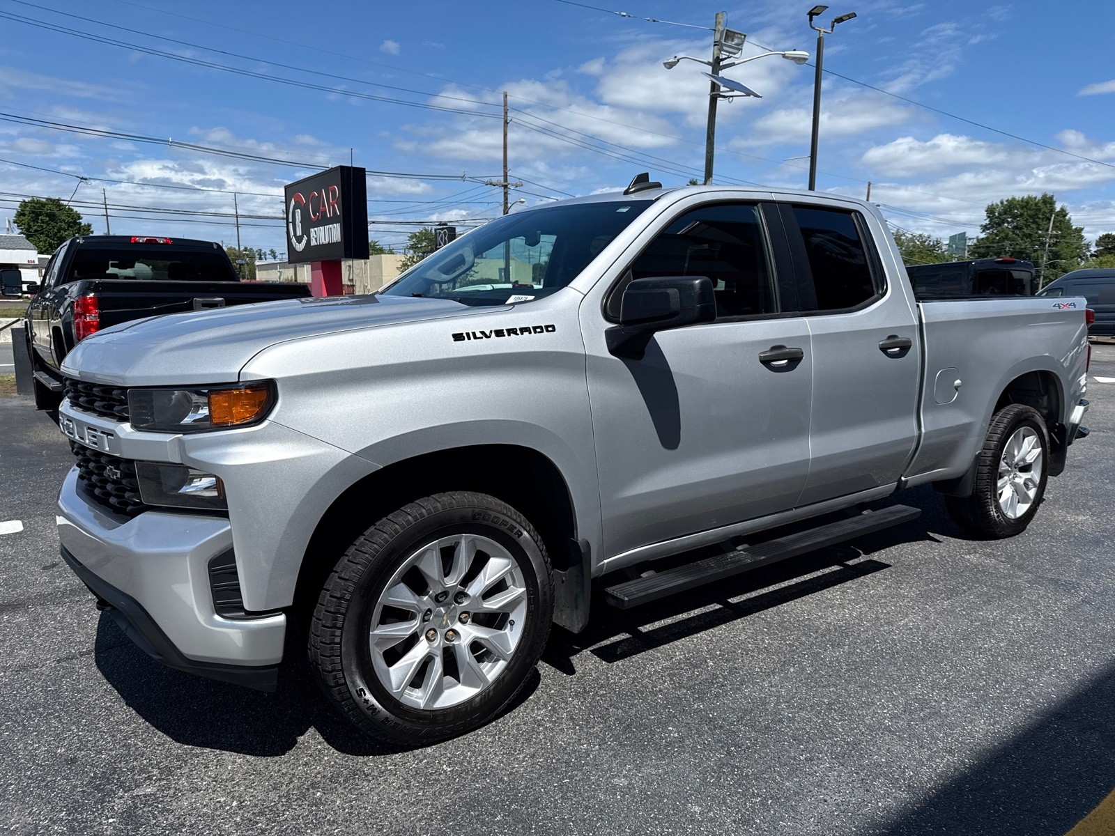 2020 Chevrolet Silverado 1500 Custom photo 3