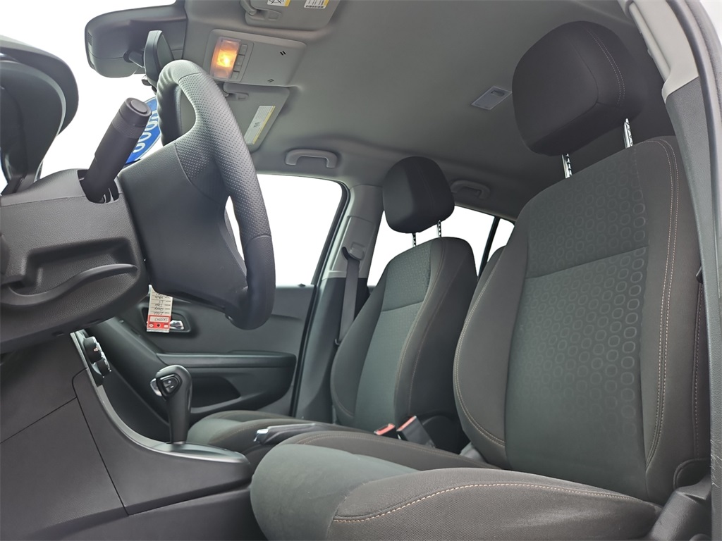 2022 Chevrolet Trax LS photo 24