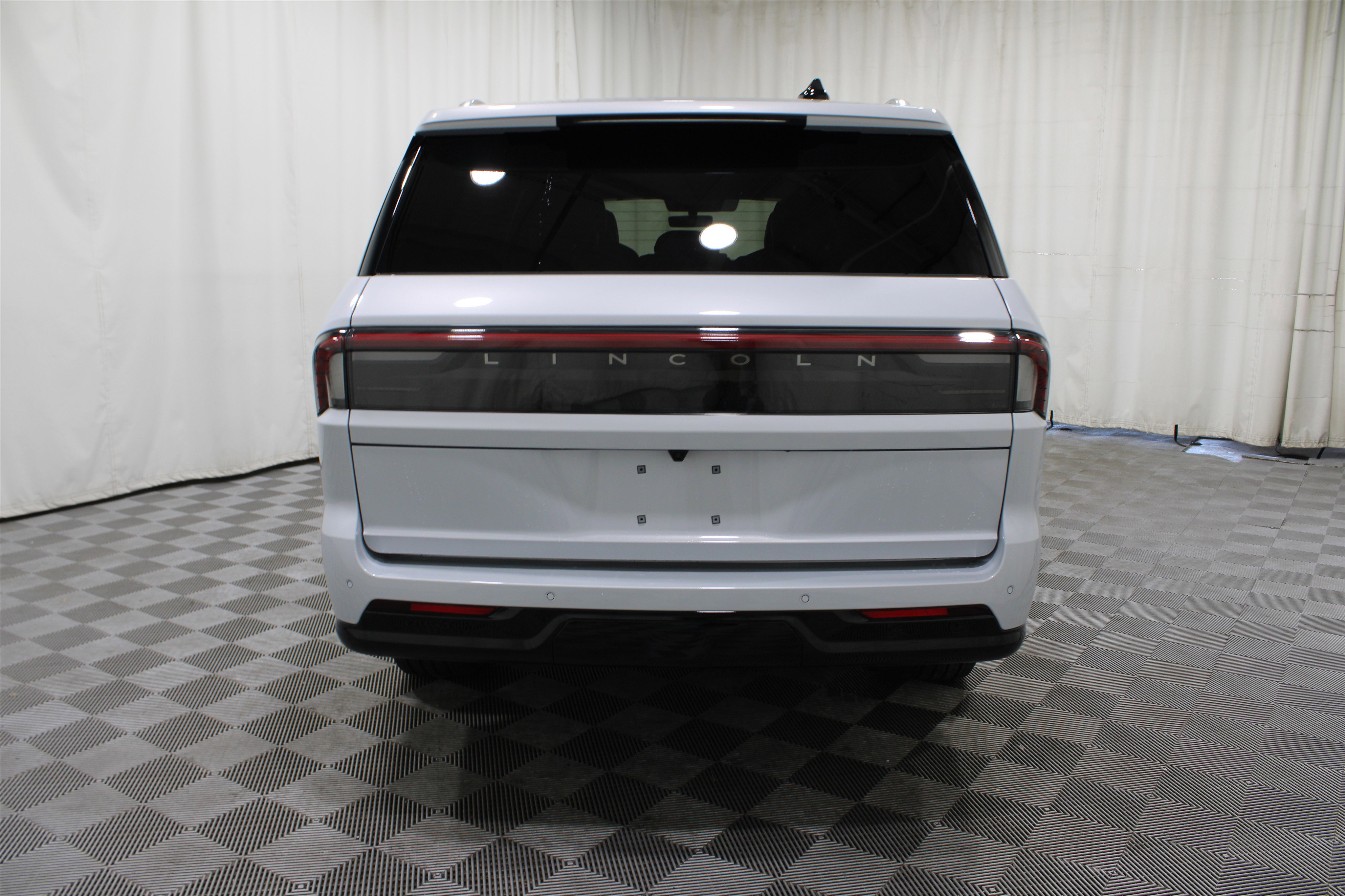 2025 Lincoln Navigator Black Label photo 16
