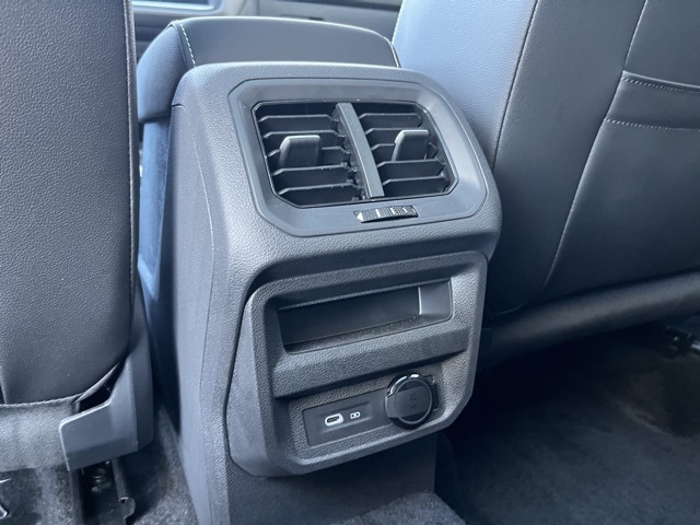 2024 Volkswagen Tiguan SEL R-Line Black photo 55