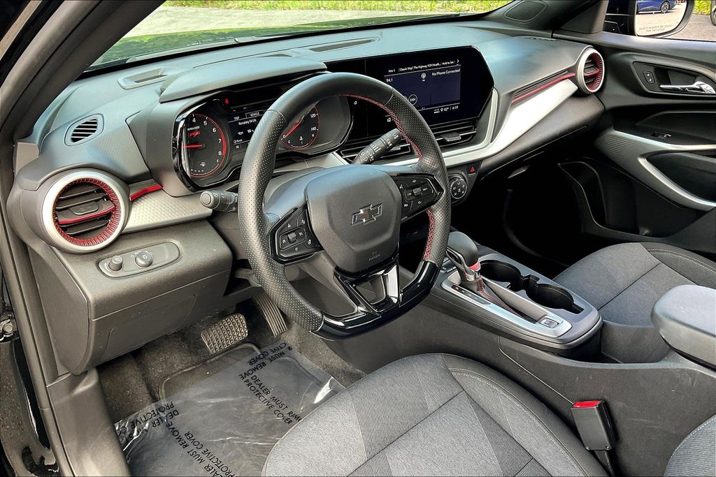 2024 Chevrolet Trax photo 8