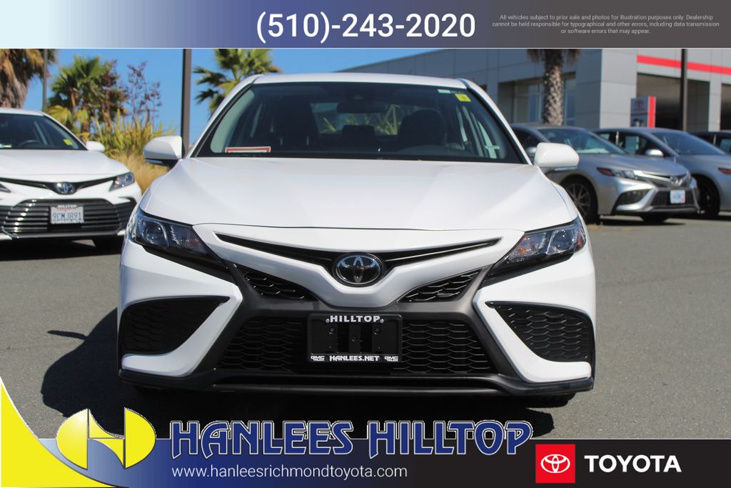 2024 Toyota Camry SE photo 2