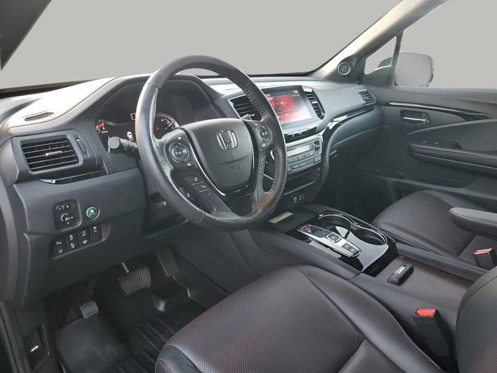 2021 Honda Ridgeline Black Edition photo 29