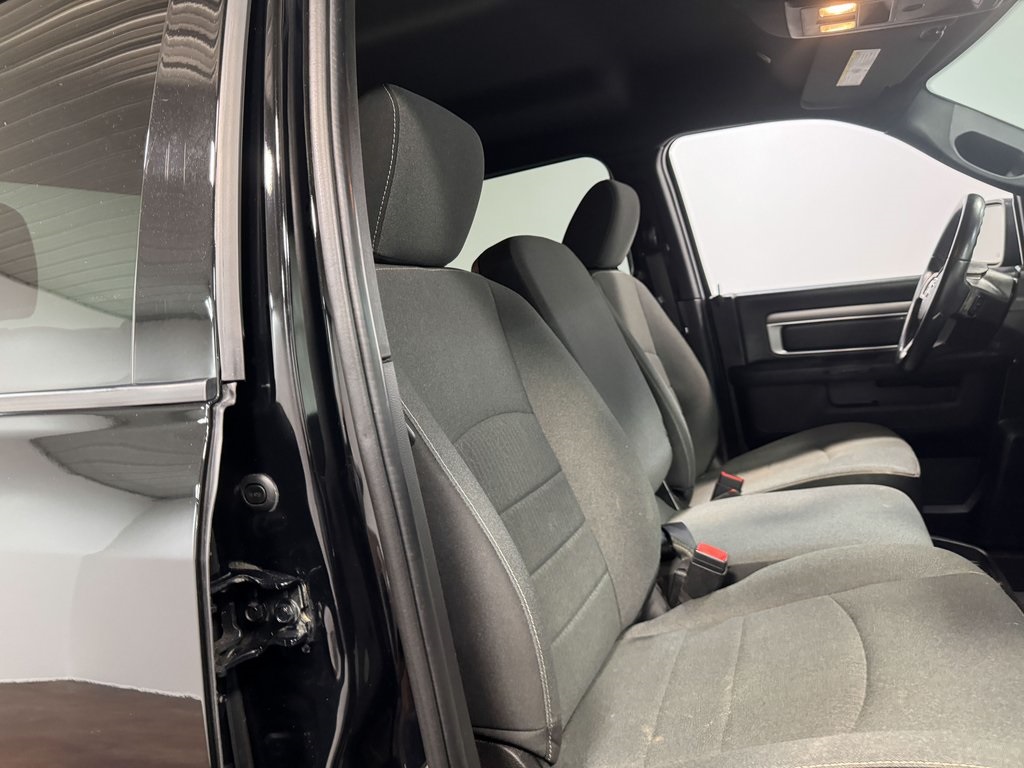 2022 Ram 1500 Classic Warlock photo 57