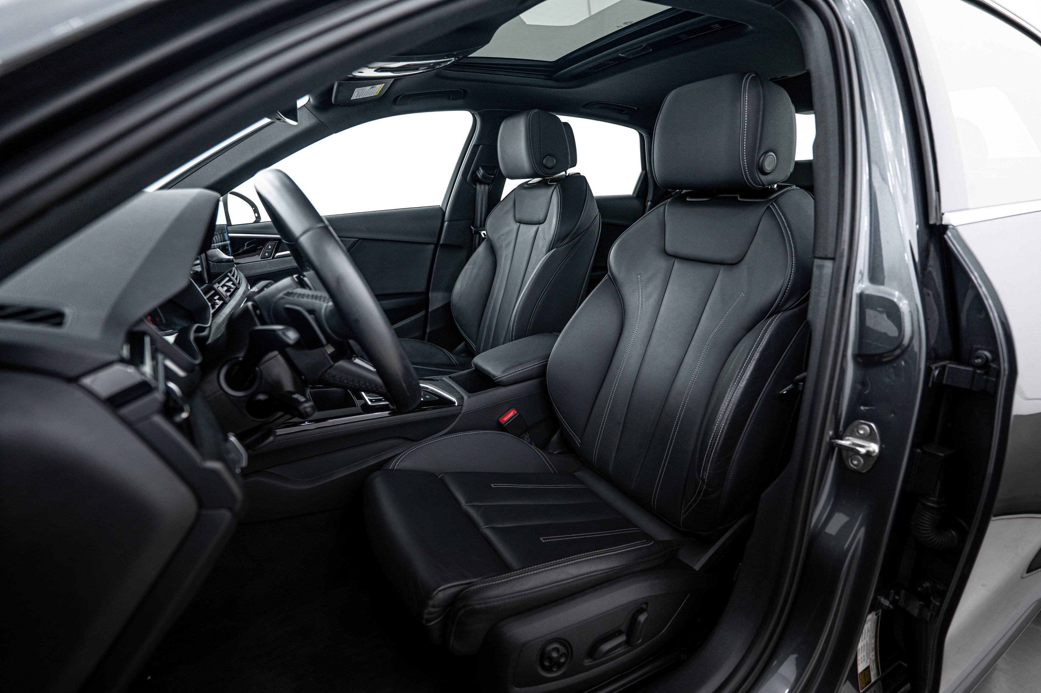 2023 Audi A4 S line Quattro Premium photo 11