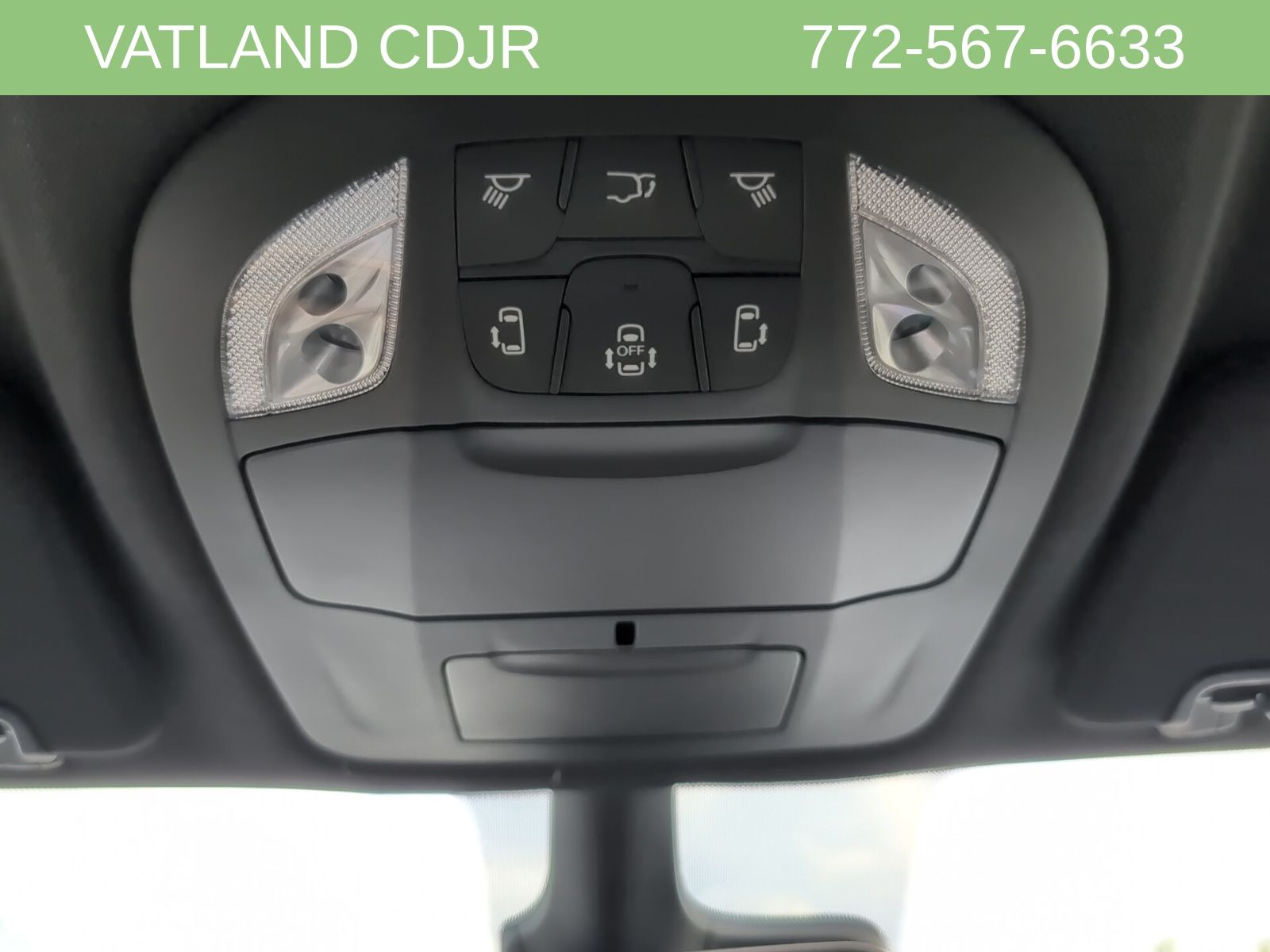 2026 Chrysler Pacifica photo 28