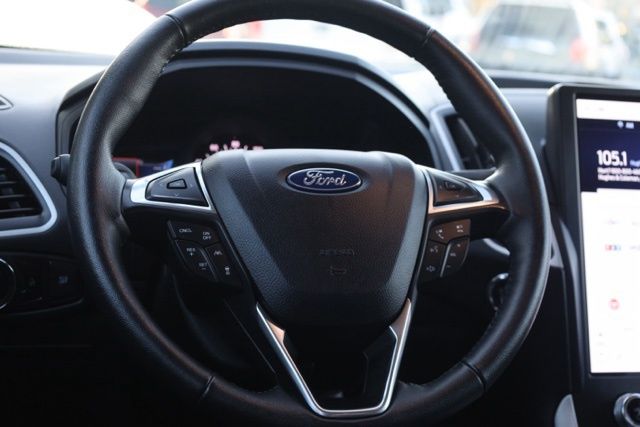 2024 Ford Edge SEL photo 28