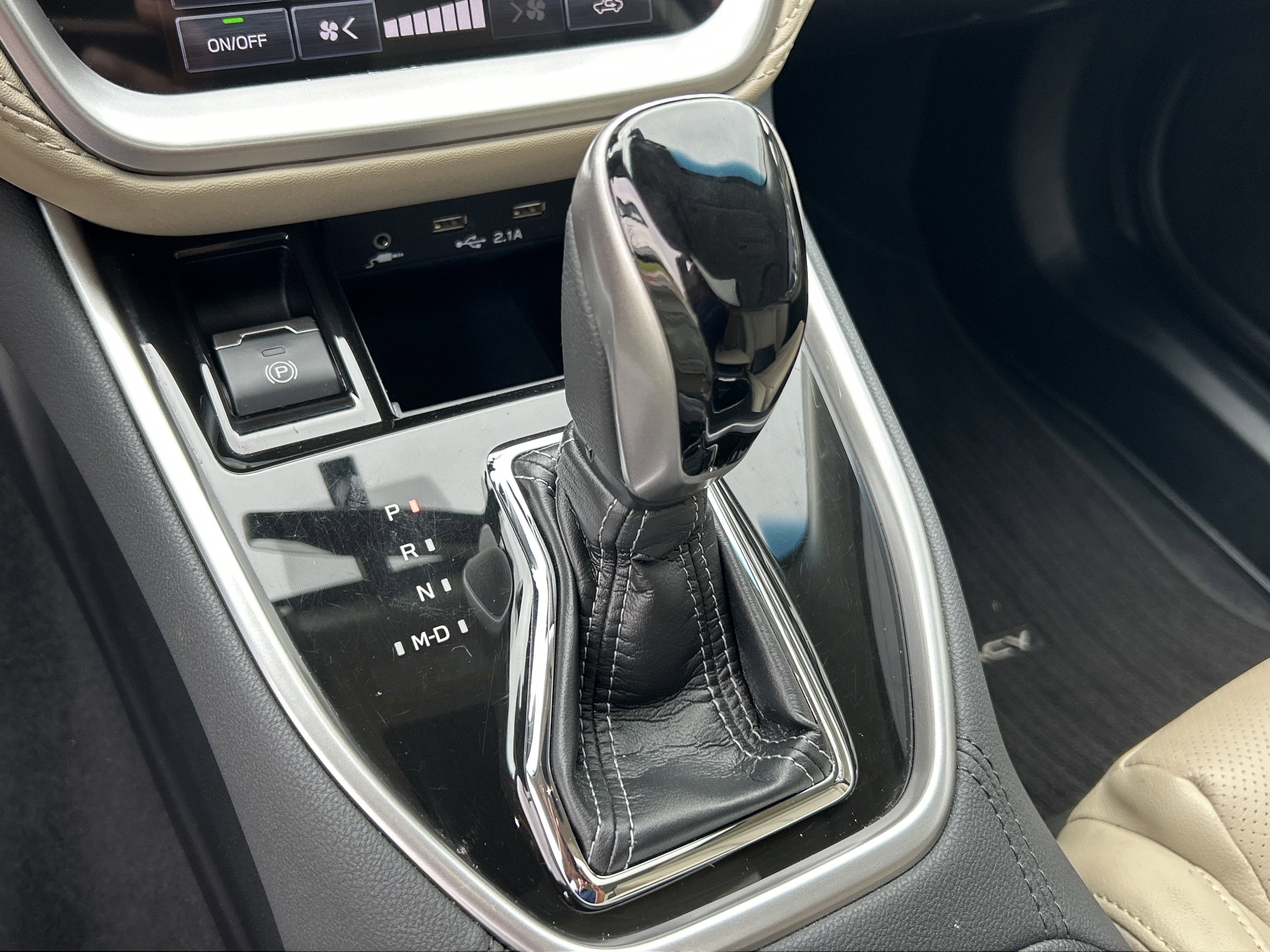 2020 Subaru Legacy Limited XT photo 10