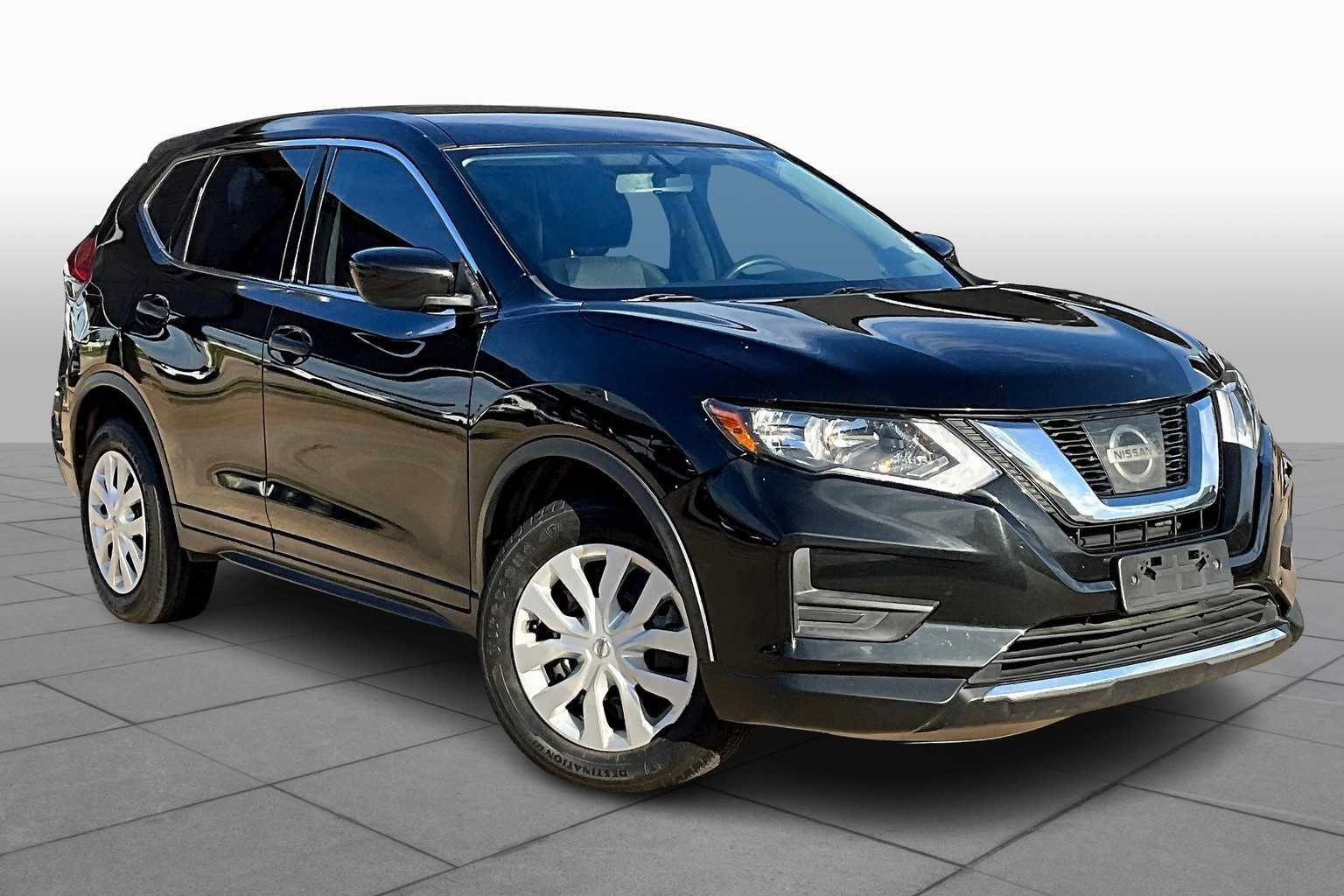 2017 Nissan Rogue S photo 3