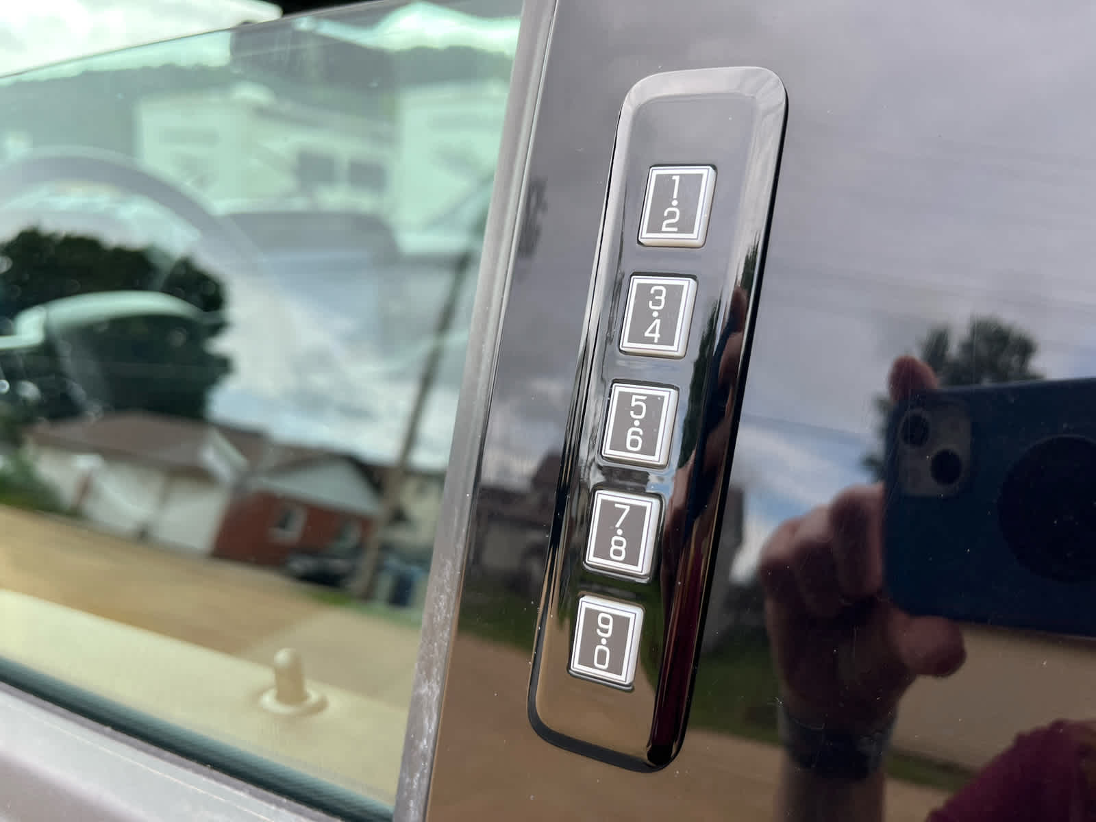 2024 Ford F-150 XLT photo 13