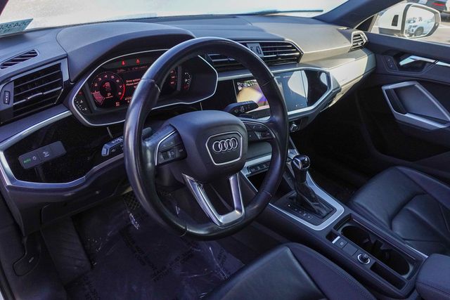 2023 Audi Q3 S line Premium photo 4