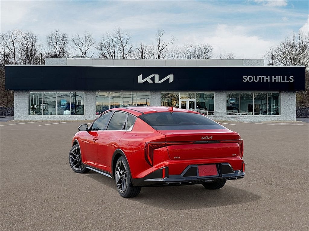 2025 Kia K4 GT-Line photo 4